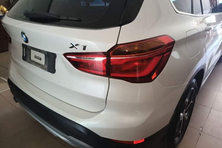 Used BMW X1 2016 xDrive20Li Luxury Model Rear Right 45 Deg