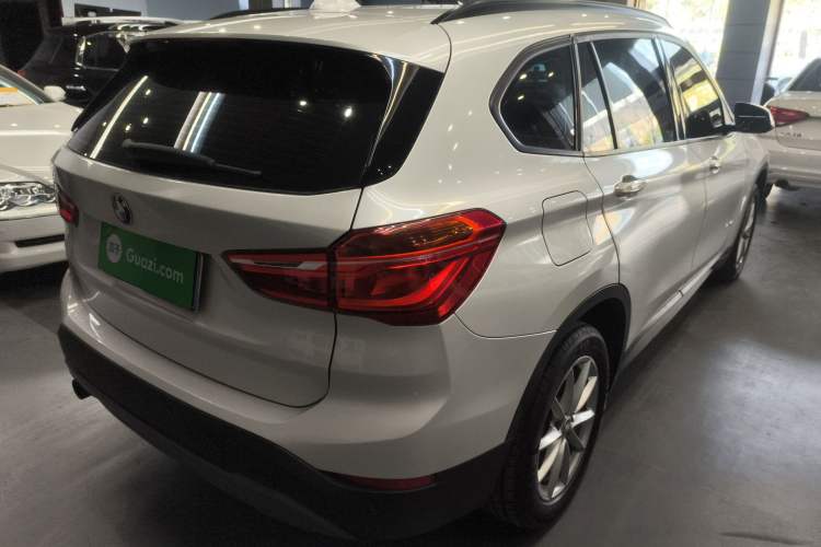 Used BMW X1 2016 sDrive18Li Fashion Model Rear Right 45 Deg