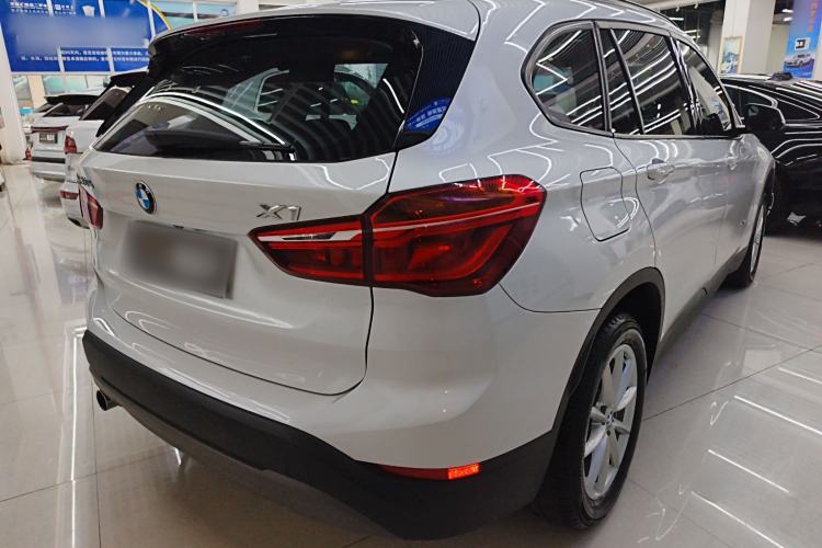Used BMW X1 2016 sDrive18Li Fashion Model Rear Right 45 Deg