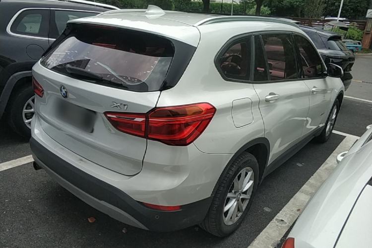Used BMW X1 2016 sDrive18Li Fashion Model Rear Right 45 Deg