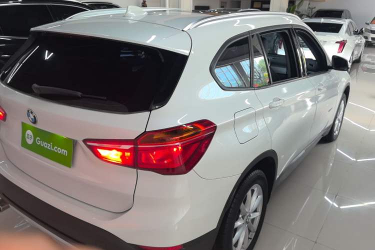 Used BMW X1 2016 sDrive18Li Fashion Model Rear Right 45 Deg