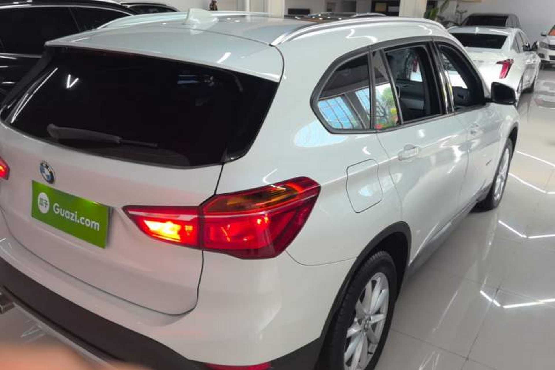 Used BMW X1 2016 sDrive18Li Fashion Model Rear Right 45 Deg