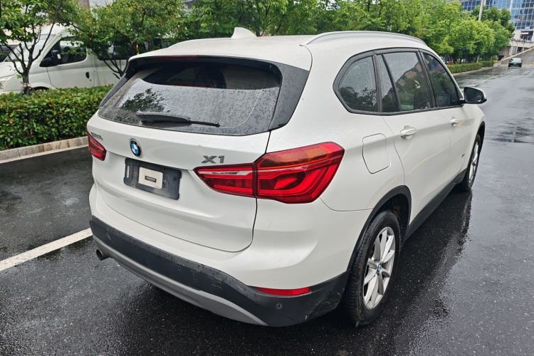 Used BMW X1 2016 sDrive18Li Fashion Model Rear Right 45 Deg