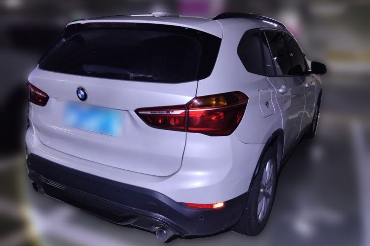 Used BMW X1 2016 sDrive18Li Fashion Model Rear Right 45 Deg