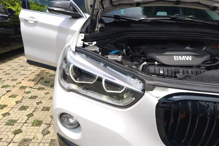 Used BMW X1 2016 sDrive20Li Luxury Model Right Front Headlight