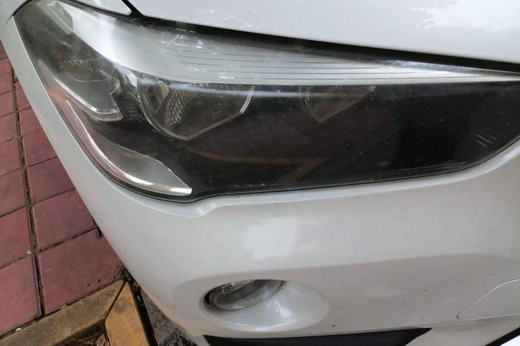 Used BMW X1 2016 sDrive18Li Fashion Model Right Front Headlight