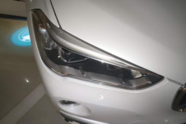 Used BMW X1 2016 xDrive20Li Luxury Model Right Front Headlight