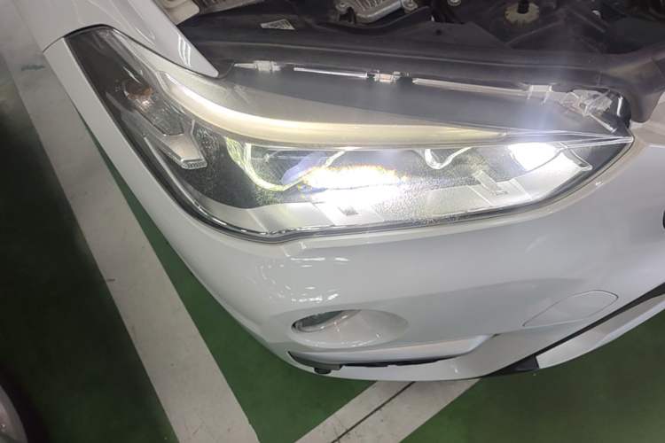 Used BMW X1 2016 sDrive20Li Luxury Model Right Front Headlight