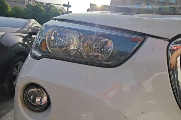 Used BMW X1 2016 sDrive18Li Fashion Model Right Front Headlight