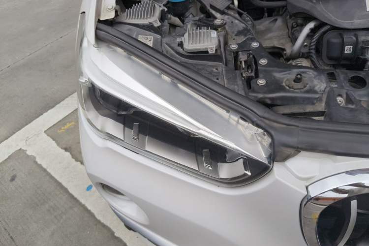 Used BMW X1 2016 sDrive18Li Luxury Model Right Front Headlight