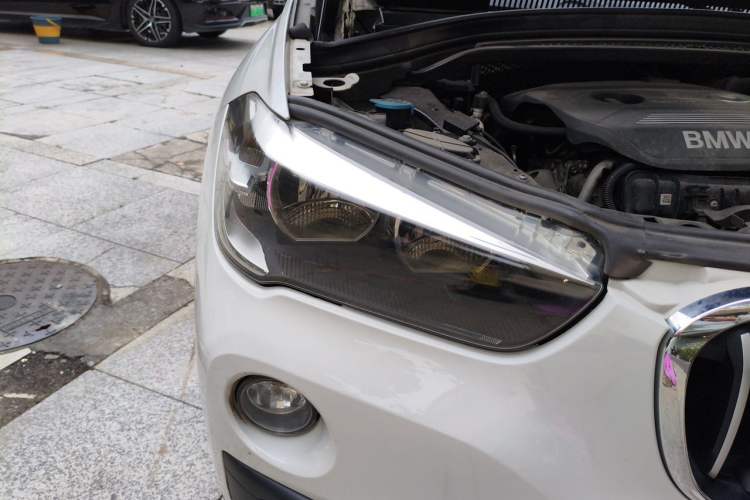 Used BMW X1 2016 sDrive18Li Fashion Model Right Front Headlight