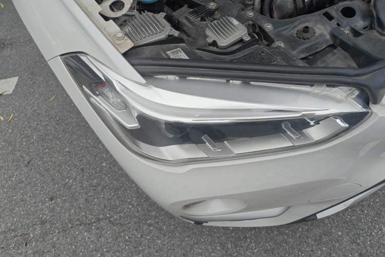 Used BMW X1 2016 sDrive20Li Luxury Model Right Front Headlight