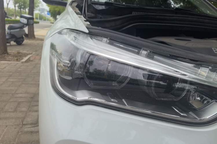 Used BMW X1 2016 sDrive18Li Premium Edition Right Front Headlight