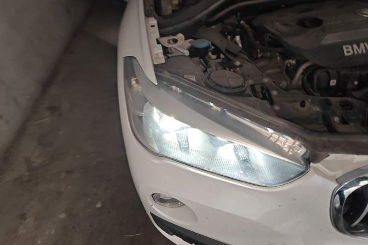Used BMW X1 2016 sDrive18Li Fashion Model Right Front Headlight