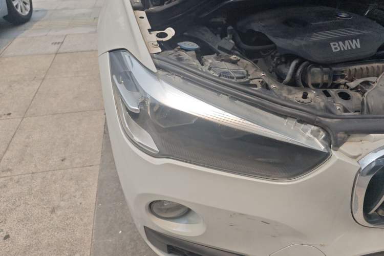 Used BMW X1 2016 sDrive18Li Fashion Model Right Front Headlight