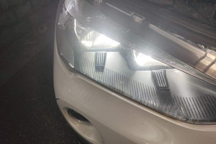 Used BMW X1 2016 sDrive18Li Fashion Model Right Front Headlight