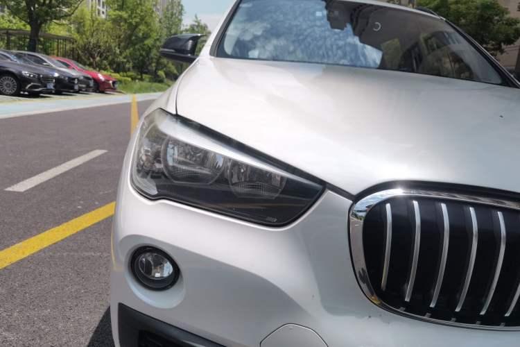 Used BMW X1 2016 sDrive18Li Fashion Model Right Front Headlight