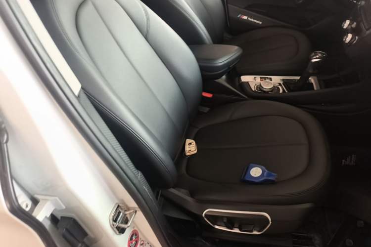 Used BMW X1 2016 sDrive18Li Premium Edition Right Front Seat