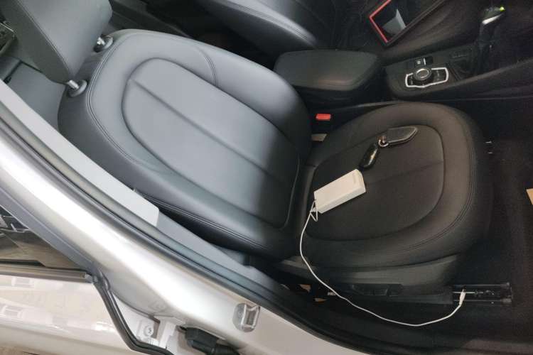 Used BMW X1 2016 sDrive18Li Fashion Model Right Front Seat