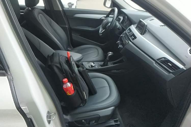 Used BMW X1 2016 sDrive18Li Premium Edition Right Front Seat