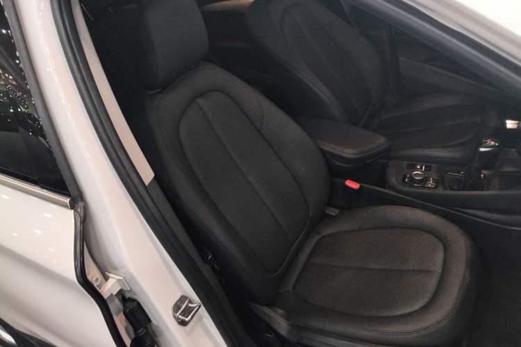 Used BMW X1 2016 sDrive18Li Premium Edition Right Front Seat