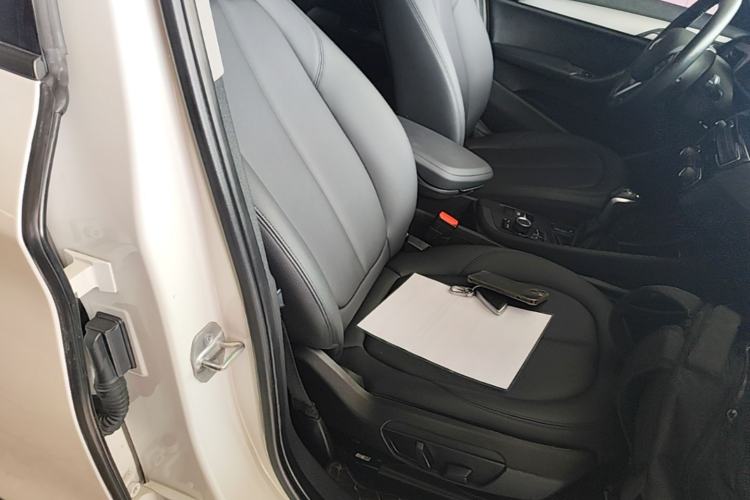 Used BMW X1 2016 sDrive18Li Premium Edition Right Front Seat