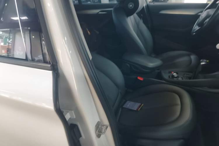Used BMW X1 2016 sDrive18Li Premium Edition Right Front Seat