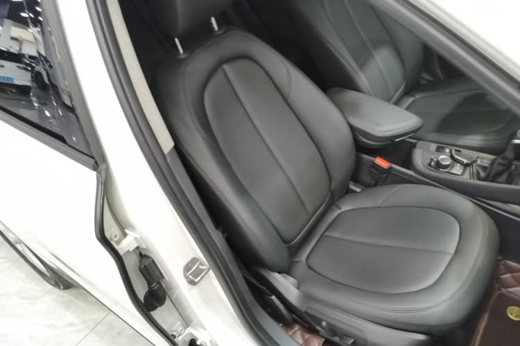 Used BMW X1 2016 sDrive18Li Fashion Model Right Front Seat