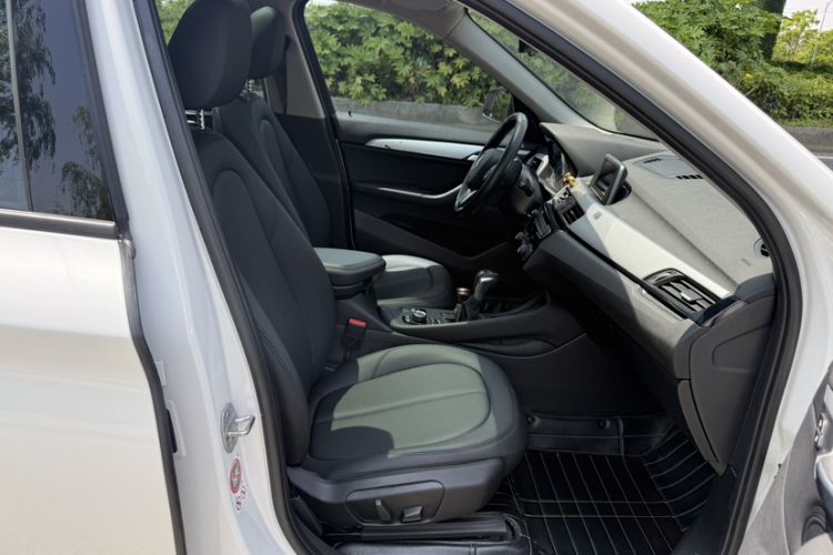 Used BMW X1 2016 sDrive18Li Fashion Model Right Front Seat