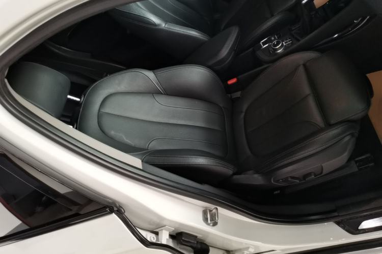 Used BMW X1 2016 sDrive20Li Luxury Model Right Front Seat
