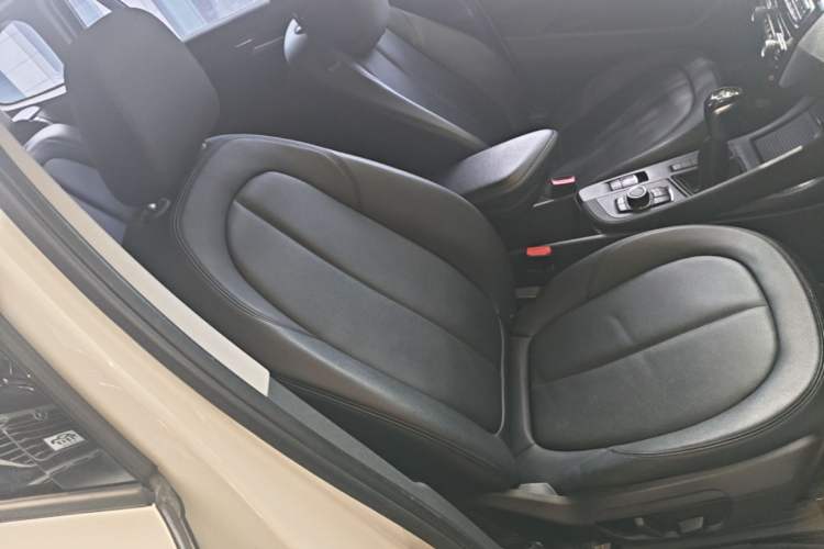 Used BMW X1 2016 sDrive18Li Fashion Model Right Front Seat