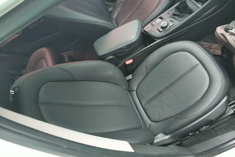 Used BMW X1 2016 sDrive18Li Fashion Model Right Front Seat