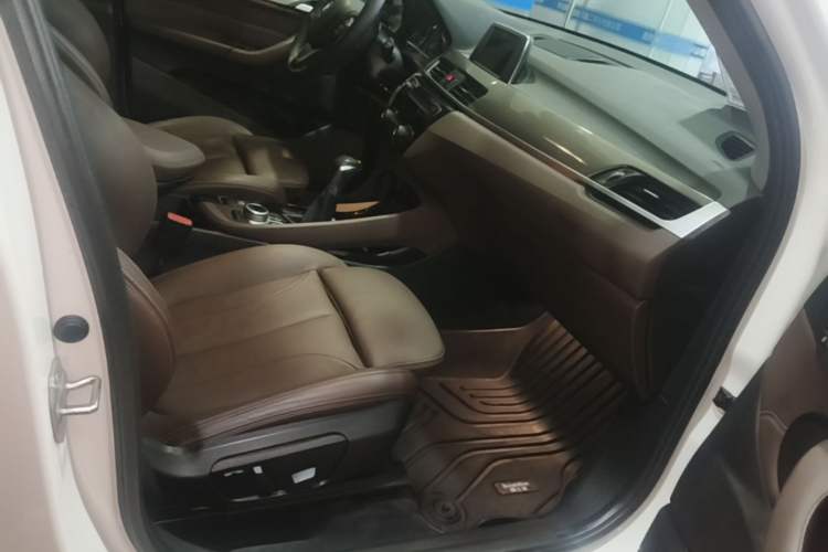 Used BMW X1 2016 sDrive20Li Luxury Model Right Front Seat