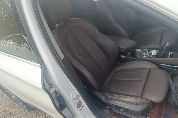 Used BMW X1 2016 sDrive20Li Luxury Model Right Front Seat