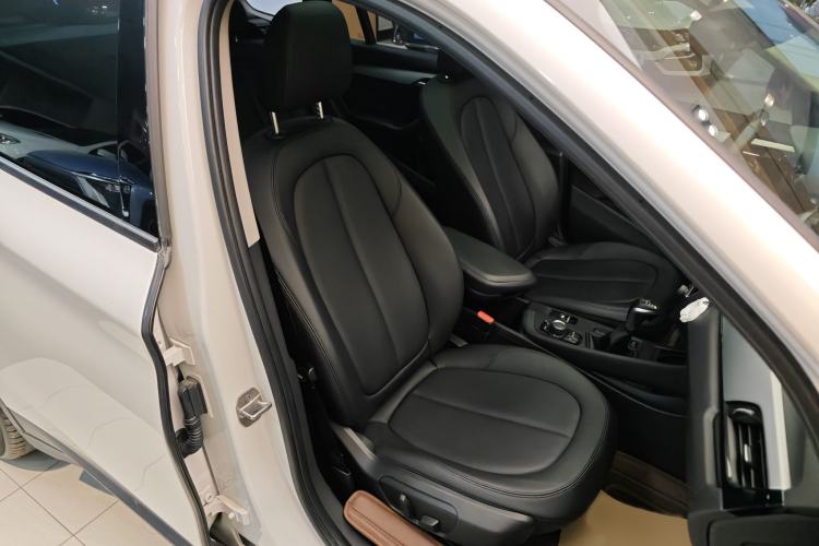 Used BMW X1 2016 sDrive18Li Premium Edition Right Front Seat