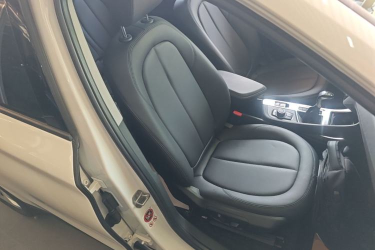 Used BMW X1 2016 sDrive18Li Premium Edition Right Front Seat