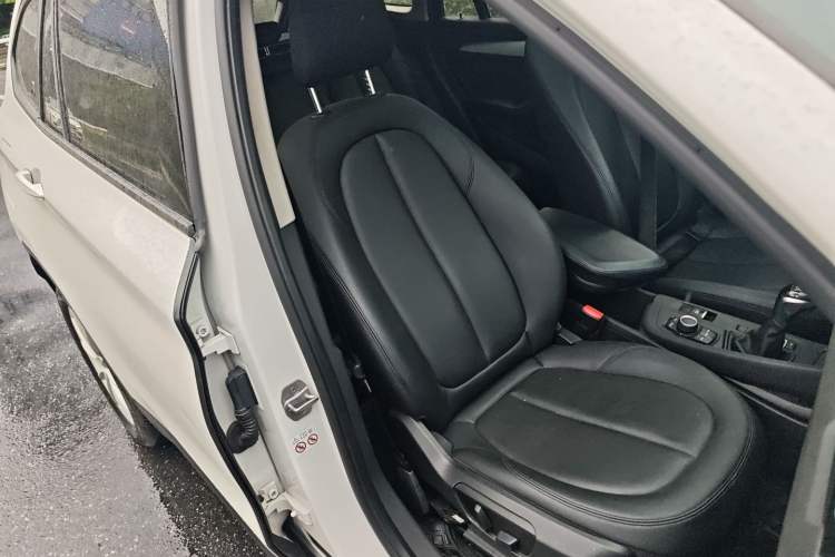 Used BMW X1 2016 sDrive18Li Fashion Model Right Front Seat