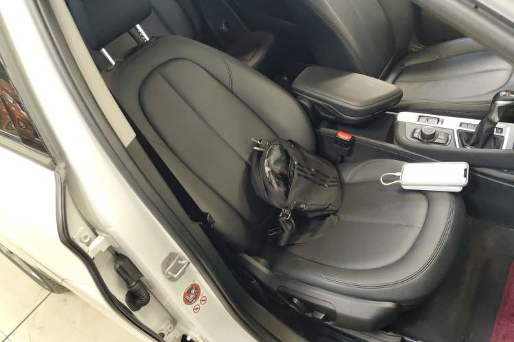 Used BMW X1 2016 sDrive18Li Premium Edition Right Front Seat