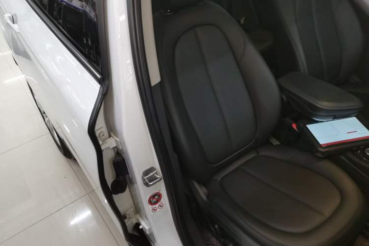 Used BMW X1 2016 sDrive18Li Premium Edition Right Front Seat