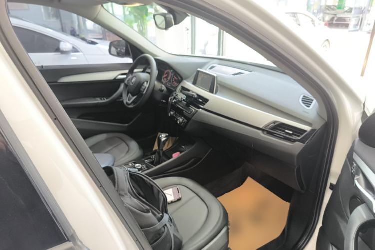 Used BMW X1 2016 sDrive18Li Fashion Model Right Front Seat