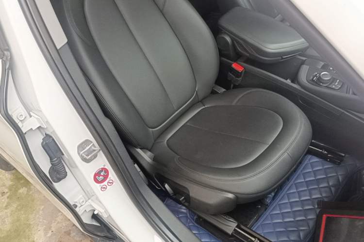 Used BMW X1 2016 sDrive18Li Premium Edition Right Front Seat