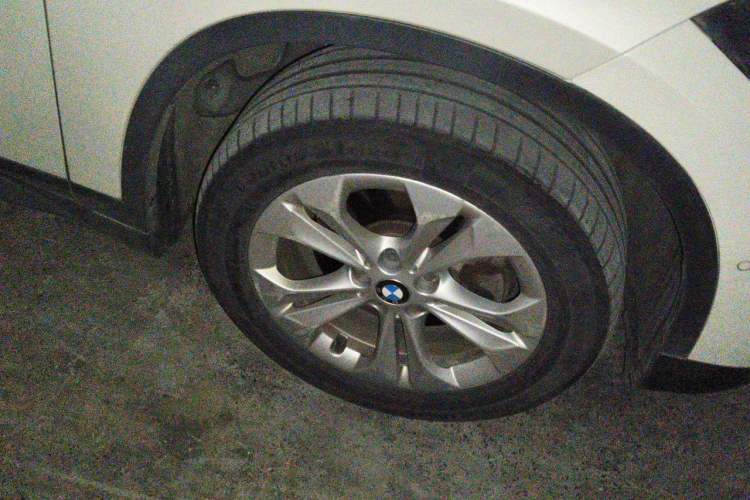 Used BMW X1 2016 sDrive18Li Premium Edition Right Front Wheel Hub