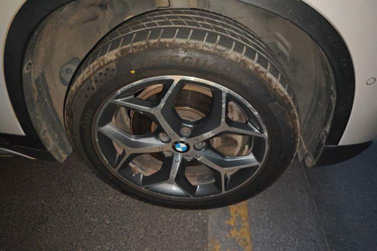 Used BMW X1 2016 sDrive20Li Luxury Model Right Front Wheel Hub