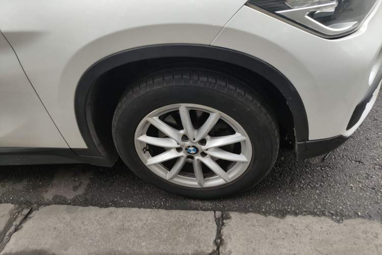 Used BMW X1 2016 sDrive18Li Fashion Model Right Front Wheel Hub