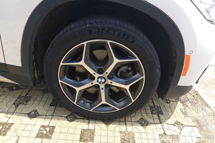 Used BMW X1 2016 sDrive20Li Luxury Model Right Front Wheel Hub