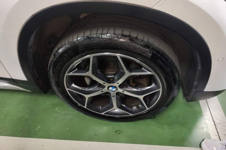 Used BMW X1 2016 sDrive20Li Luxury Model Right Front Wheel Hub