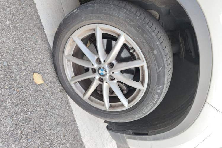 Used BMW X1 2016 sDrive18Li Fashion Model Right Front Wheel Hub