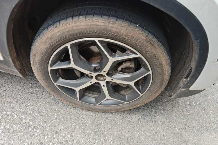 Used BMW X1 2016 sDrive18Li Luxury Model Right Front Wheel Hub