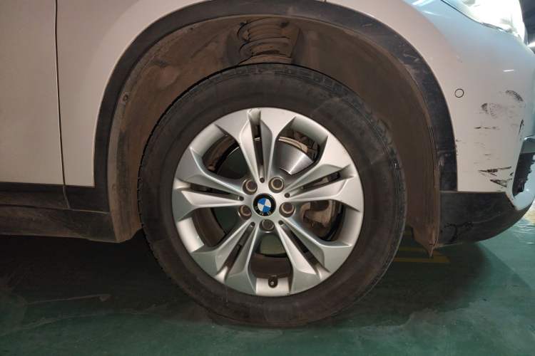 Used BMW X1 2016 sDrive18Li Premium Edition Right Front Wheel Hub