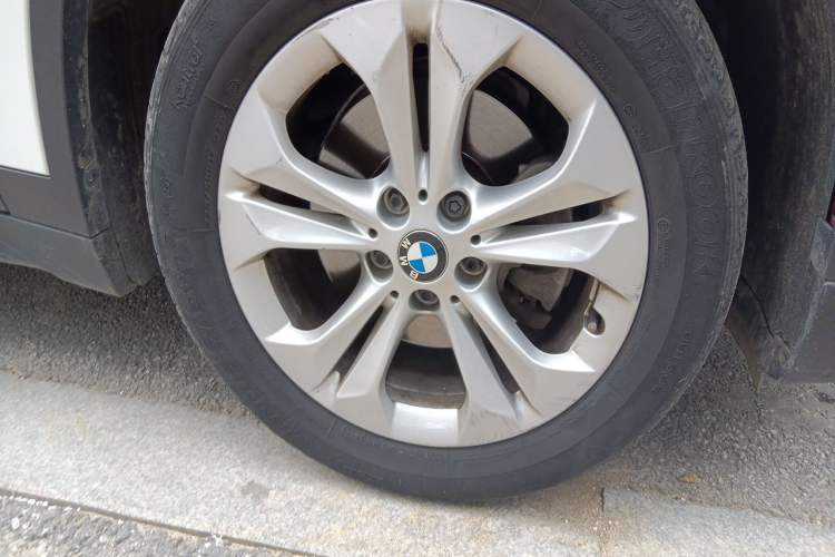 Used BMW X1 2016 sDrive18Li Premium Edition Right Front Wheel Hub